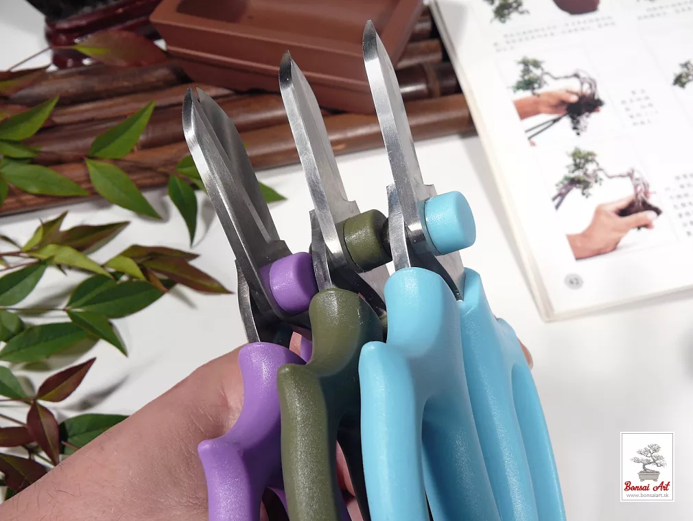 Masívne krátke nožnice na bonsaje a kvety - rukoväť z tvrdého plastu - fialové